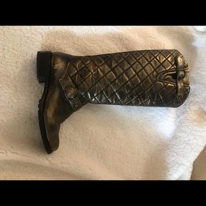 Quilted leather Matisse boots size 6.